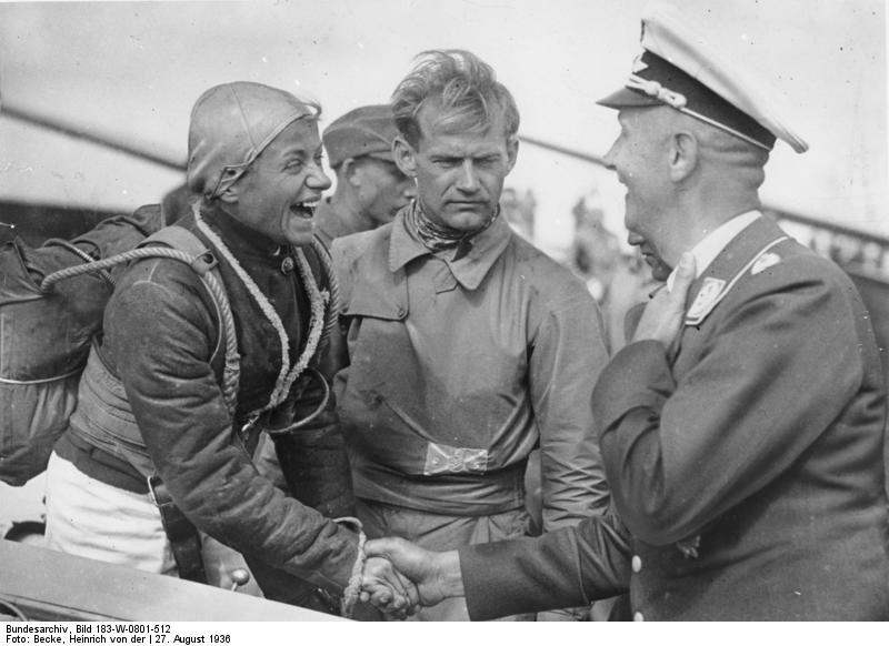 Hanna Reitsch, Hanna Reitsch nazi pilot, wwII aviators, female aviator, aviatrix 